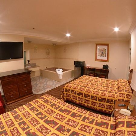 The Palace Inn Окснард Екстер'єр фото